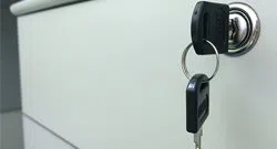 Super Locksmith Service Malibu, CA 310-916-1580 - unlocking-file-cabinet